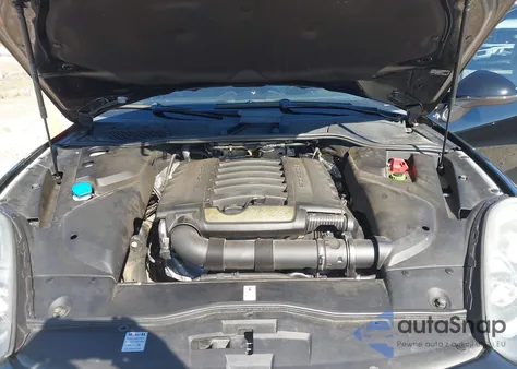 2017 Porsche Cayenne Platinum Edition из США, поврежденный, VIN WP1AA2A24HKA82438